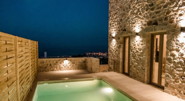 Номер Luxury Дуплекс с 2 комнатами Mani Luxury Suites and Studios in Gytheio with Private Pools