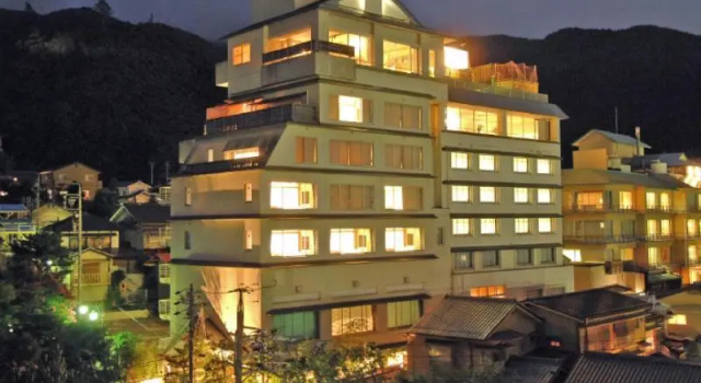 Люкс onsen hotel OMOTO