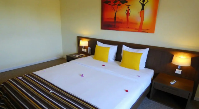 La Residence Hotel, Rezervasyon Otel N'Djamena Oteller............ 