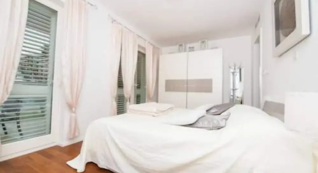 Apartment Vesna - Superior Three Bedroom Apartment With Balcony, Забронировать Апартаменты/квартира Дубровник Регион Дубровника