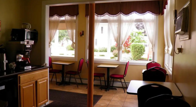 Travelers Inn, Забронировать Мини-отель Брансуик штат Мэн