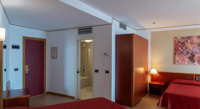 Четырёхместный номер Standard Hotel Torre Normanna