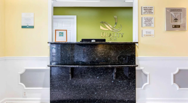 Quality Inn Scottsboro US-72-Lake Guntersville Area, Забронировать Отель Отели Скотсборо с парковкой, Парковка