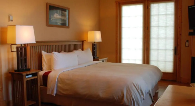 Люкс Gallatin River Lodge