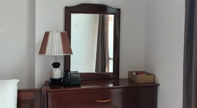 Трёхместный номер Deluxe с балконом Nam Anh Hotel
