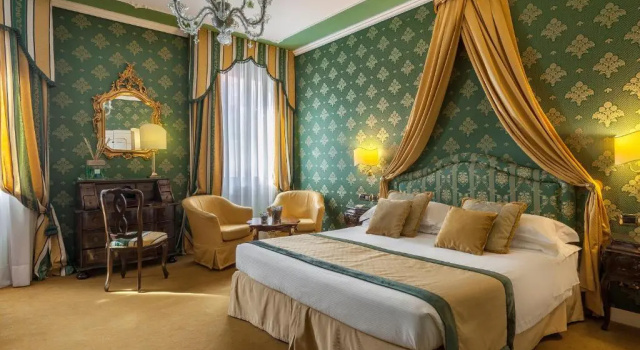 Двухместный номер Superior с видом на канал Hotel Ca' dei Conti