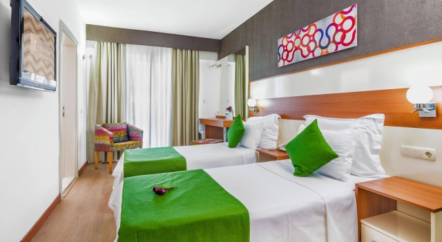 Ege Tulip Cesme