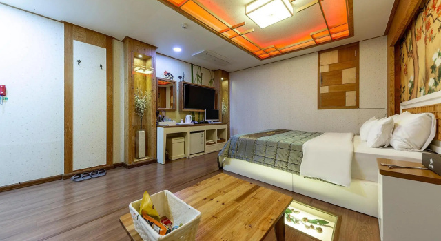 Okcheon J And B Motel