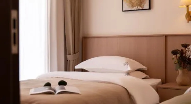 Люкс с 2 комнатами GuiYi Garden Inn