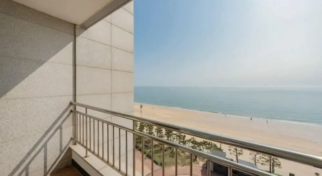 Двухместный номер Standard с 2 комнатами с балконом и с видом на океан Daecheon Mud Beach Hotel