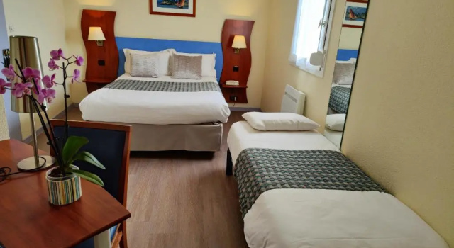 Трёхместный номер Standard Hôtel Estuaire