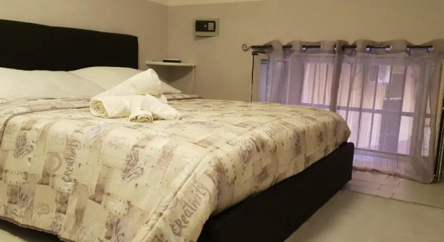 house aurora, Забронировать Отель Неаполь - Центральный вокзал Неаполь, рядом с Центральный железнодорожный вокзал Неаполя