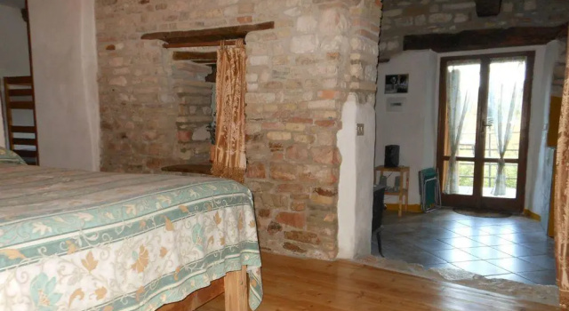 Borgo Bonaventura, Book Hotel Arcevia hoteller med parkering, Parkering