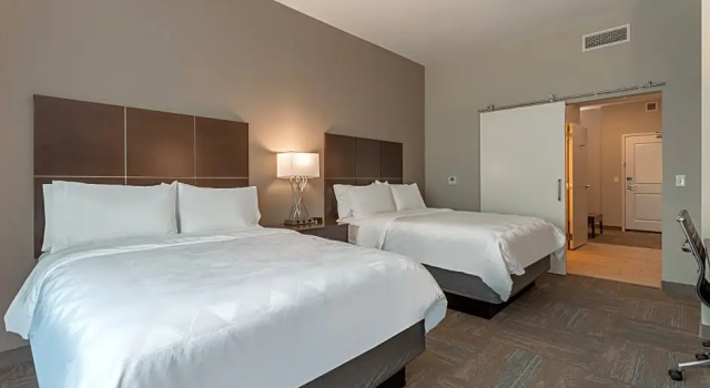 Четырёхместный люкс c 1 комнатой Holiday Inn & Suites - Jefferson City by IHG