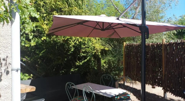 Коттедж LES TONNELLES DE MANAL Charmante maison d'hôtes, sérénité absolue