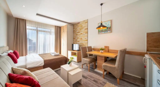 Premier 1 - Milmari Resort, Забронировать Курортный отель Отели Горного массива Копаоник с парковкой, Парковка