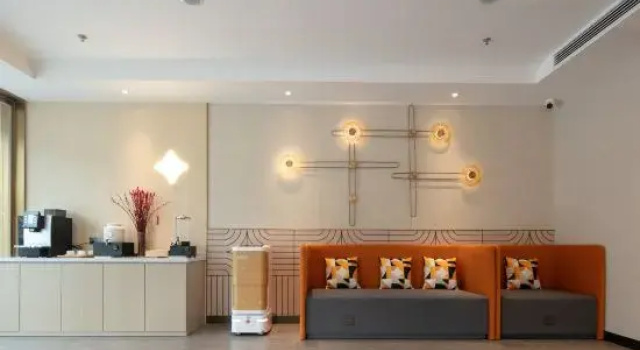 Jinjiang Inn  Fuzhou Nancheng High-speed Railway Station Baiyuan Times Square Branch, Забронировать Отель Отели Наньчэн с парковкой, Парковка