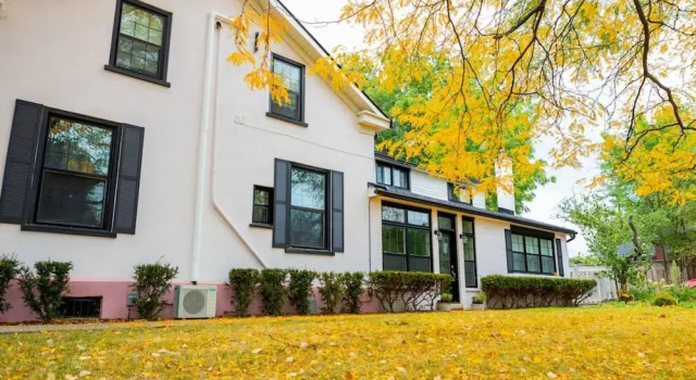 Modern Apt Neardowntown Ideal for Long Stays - U3, Забронировать Апартаменты/квартира Берлингтон Hamilton, Halton and Brant