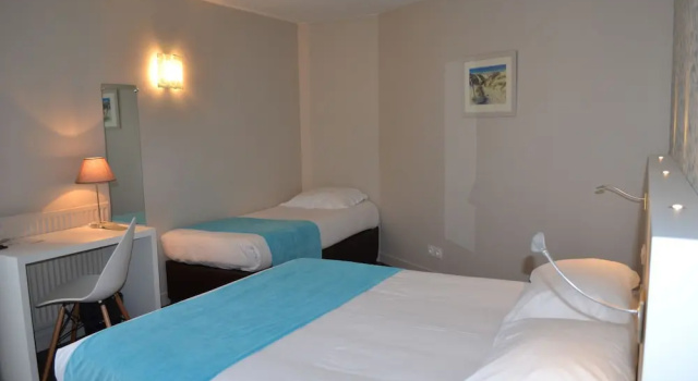 Номер Classic Brit Hotel Les Alizes