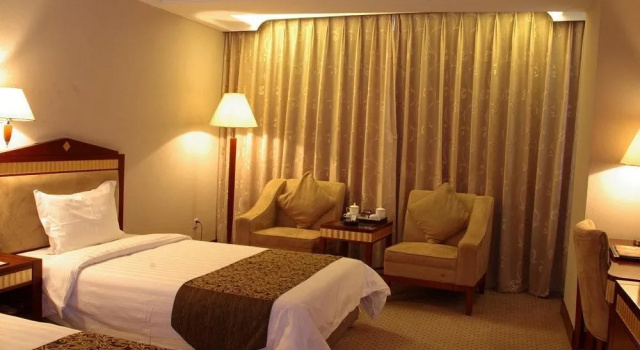 Atour Hotel Yinchuan Drum Tower, Rezerwuj Hotel Hotele w Ningxia z Parkingiem, Parking