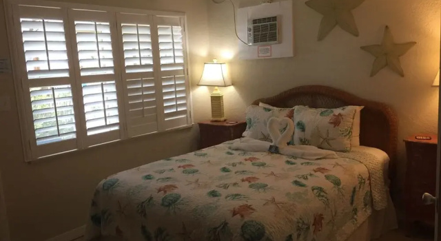 Coconut Grove Beach Resort Suite 4, Забронировать Курортный отель Клируотер-Бич Clearwater-St Pete Beaches