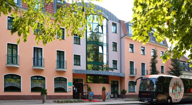 Brandiser Parkhotel, Rezervați Hotel Brandis Saxonia