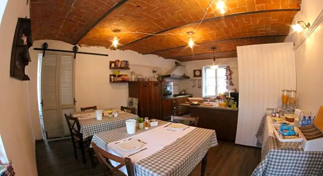 Poggio dei Farinetti, Забронировать Отель Отели Диано-д'альбы с бассейном, Бассейн