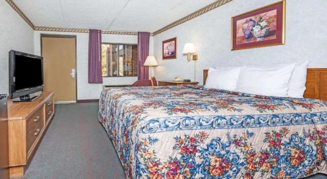 Номер Standard Days Inn by Wyndham New Market I-81