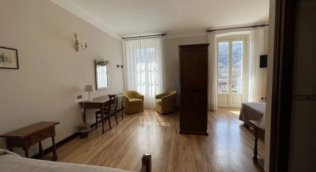 Семейный номер Standard с балконом Albergo La Torre