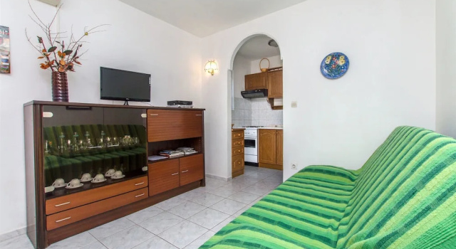 Apartments Mirjana, Забронировать Апартаменты/квартира Отели Ciovo Island с парковкой, Парковка