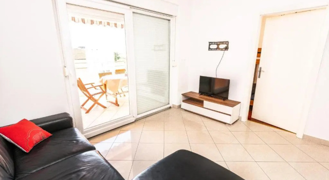 Apartment Valentina 1, Забронировать Апартаменты/квартира Новаля Остров Паг