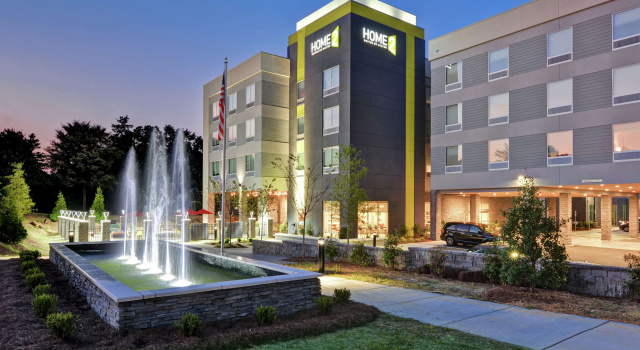 Home2 Suites by Hilton Charlotte Piper Glen