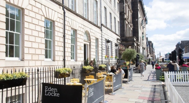 The Edinburgh Mews at Randolph Lane, Book Feriehus Edinburgh Sommerhuse, Hytte