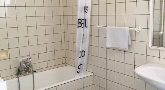 Yurtta yatak Den Gamle Arrest
