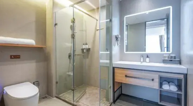 Люкс Home Inn Plus (Anqiu Linghe, Weifang)