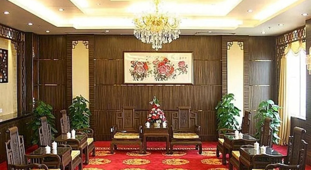 Golden Lotus Herton Seaview Hotel, Rezerwuj Hotel Hotele w Hainan z Parkingiem, Parking