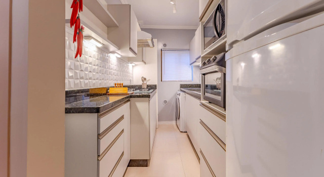 Loft Aconchegante em Condomínio com Piscina, Забронировать Отель Бомбиньяс Санта-Катарина