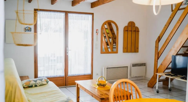 MM11 : Villa 2 pièces 5 couchages NARBONNE-PLAGE, Забронировать Вилла Виллы Нарбон, Вилла
