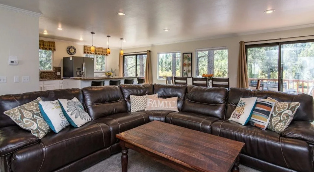 Tahoe Keys Home on Lagoon by RedAwning, Забронировать Дом для отпуска Саут-Лейк-Тахо South Lake Tahoe Area