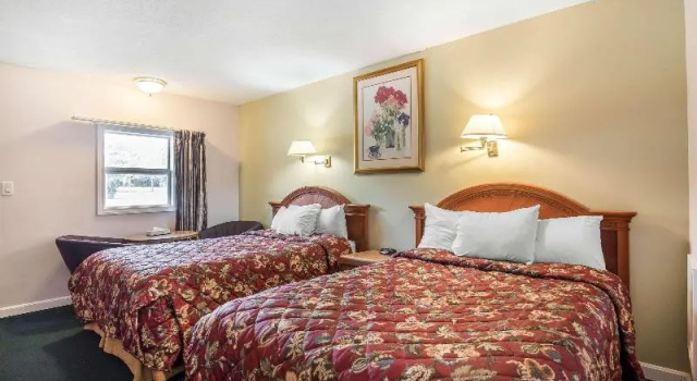 Номер Standard Rodeway Inn Bellows Falls