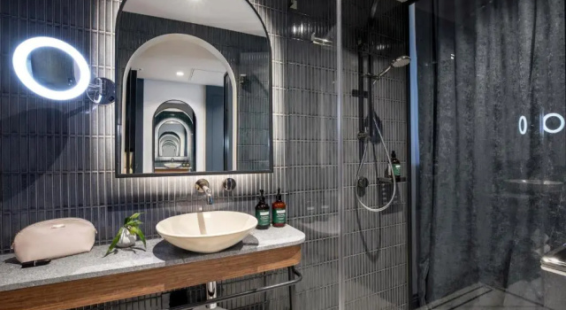 Двухместный номер Standard voco Melbourne Central