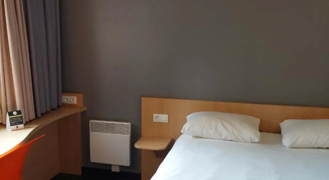 Двухместный номер для людей с ограниченными возможностями B&B HOTEL Orly Rungis Aéroport 3 étoiles