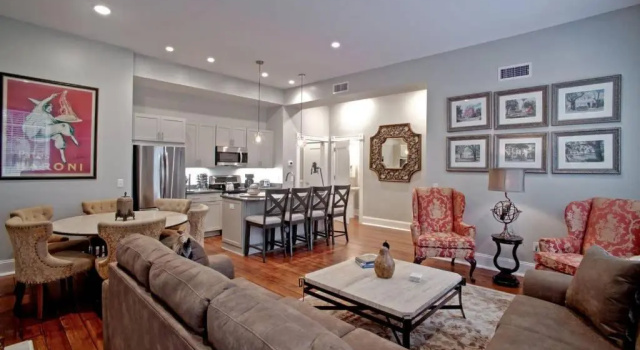 Коттедж Sophisticated Historic Remodeled 9 BR