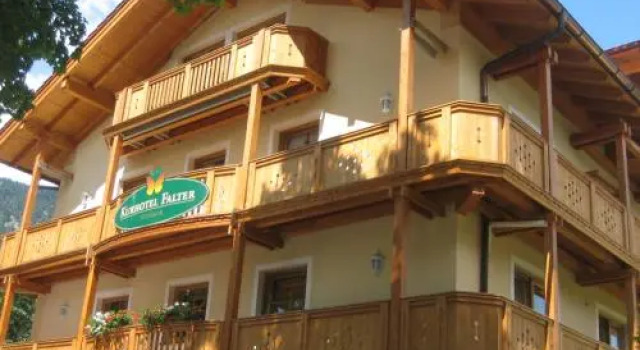 Falter, Foglalás Szálloda Bad Reichenhall Berchtesgadener Land, Rupertus Thermae közelében