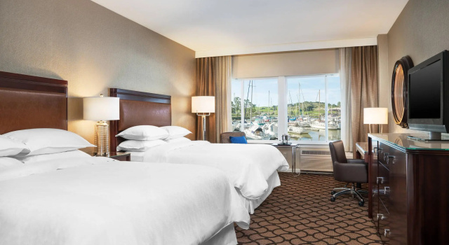 Четырёхместный номер Standard с видом на гавань Sheraton Sonoma Wine Country Petaluma