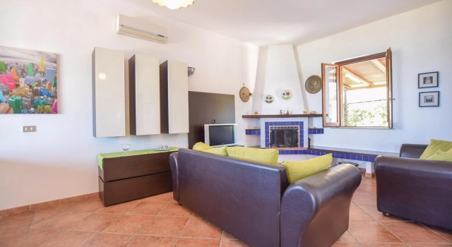 Beautiful Home in Custonaci With 4 Bedrooms, Wifi and Outdoor Swimming Pool