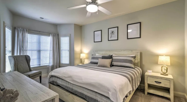 Апартаменты с 2 комнатами с балконом 3 Mi to Myrtle Beach: Coastal Condo w/ Pool!