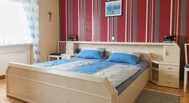 Comfortable Apartment With a Beautiful View in Morscheid, Забронировать Апартаменты/квартира Морбах Хунсрюк