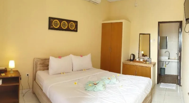 Flagship 91237 Ratu Guest House