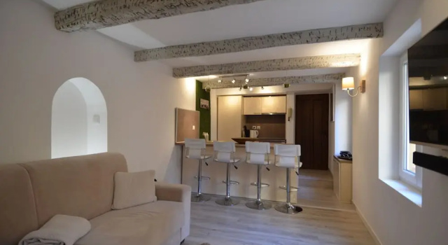 Charming Duplex Apartment 4 Persons in Port of Nice District, Забронировать Апартаменты/квартира Ницца Приморские Альпы